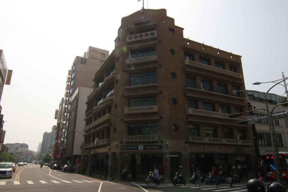 Liho Hotel Tainan Exterior foto